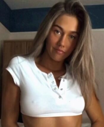 Full leaked Tiana black page private onlyfans photo