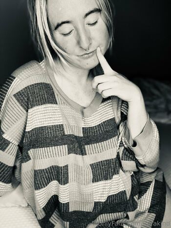 Full leaked Tiarakind private onlyfans photo