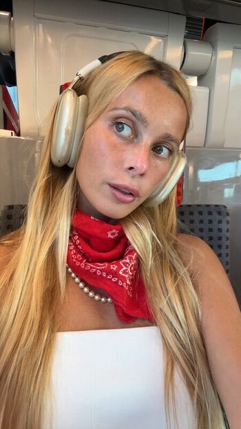 Full leaked Tiktokwithmoka private onlyfans photo