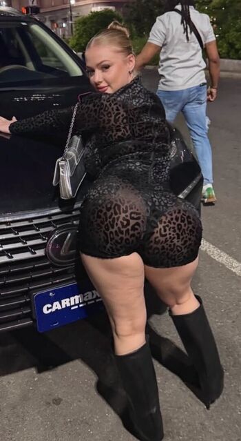 Full leaked Tiny liciouss private onlyfans photo