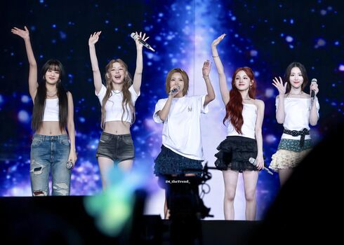 Full leaked Tiny pretty j page private onlyfans photo