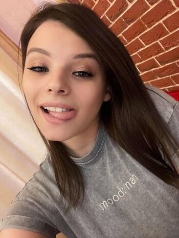 Full leaked Tiny snoozie private onlyfans photo