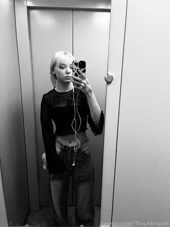 Full leaked Tinymiracle private onlyfans photo