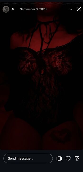 Full leaked Tinyslovesick private onlyfans photo