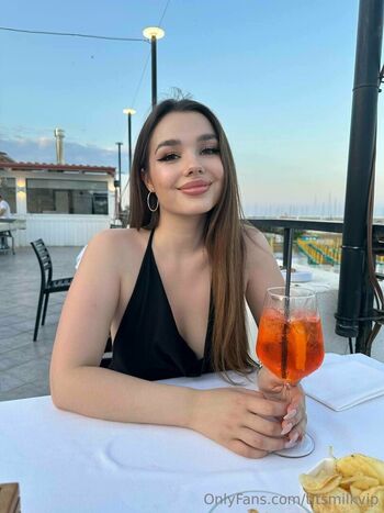 Full leaked Titsmilkvip private onlyfans photo