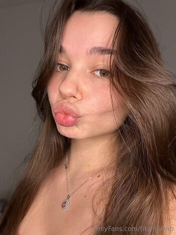 Full leaked Titsmilkvip private onlyfans photo