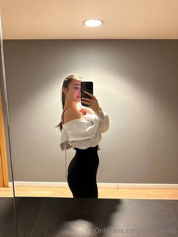 Full leaked Titsmilkvip private onlyfans photo