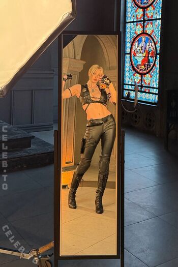 Full leaked Tniwecosplay  page private onlyfans photo