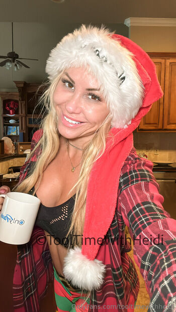 Full leaked Tooltimewithheidi private onlyfans photo