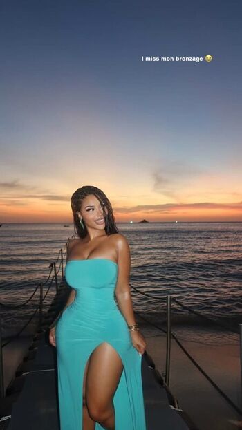 Full leaked Tootatis private onlyfans photo