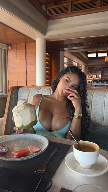 Full leaked Tootatis private onlyfans photo