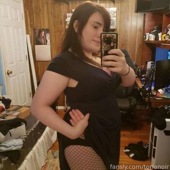 Full leaked Torianabee private onlyfans photo
