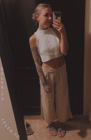 Full leaked Toy girl private onlyfans photo