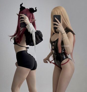 Full leaked Toysizedd private onlyfans photo