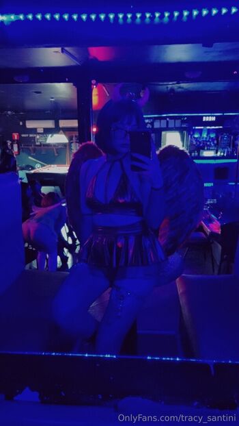 tracy_santini