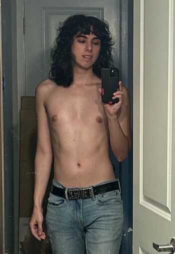 Full leaked Treytheexplainer private onlyfans photo