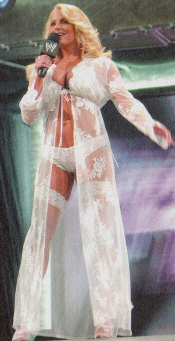 Trish Stratus