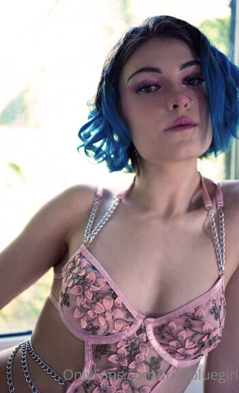 Full leaked Trixy blue private onlyfans photo