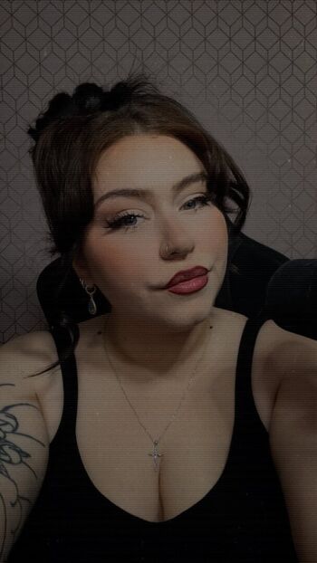 Full leaked Trixy private onlyfans photo