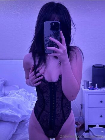 Full leaked Trn bao rose bao trnbao private onlyfans photo