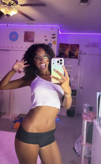Full leaked Ttahlula private onlyfans photo