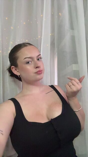 Full leaked Ttayallyles nudes private onlyfans photo