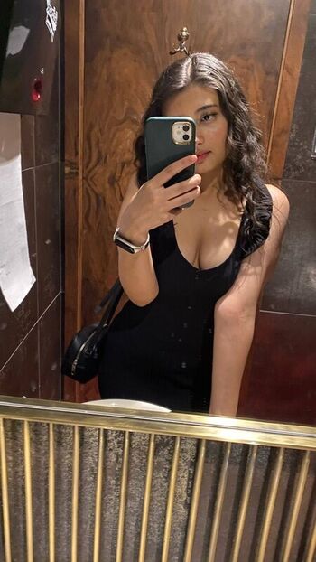 Full leaked Turkish girls private onlyfans photo