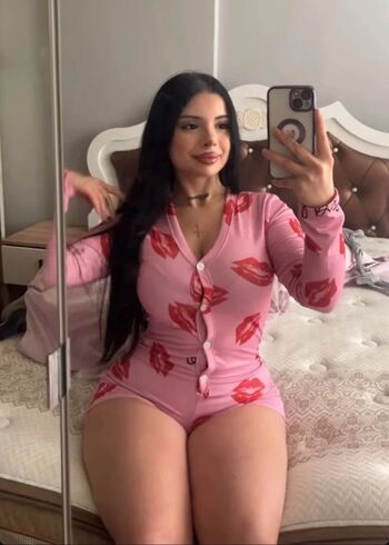 Full leaked Turkish girls private onlyfans photo