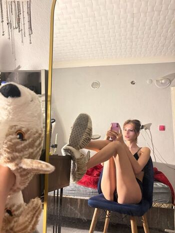 Full leaked Turkish girls page private onlyfans photo