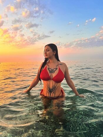 Full leaked Turkish girls page private onlyfans photo