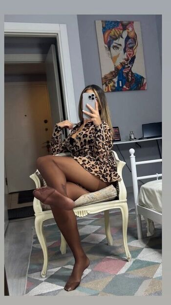 Full leaked Turkish girls page private onlyfans photo