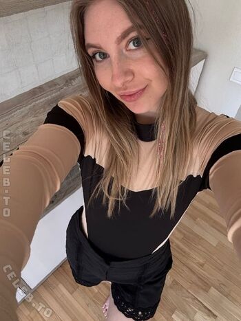 Full leaked Tutti fruity private onlyfans photo