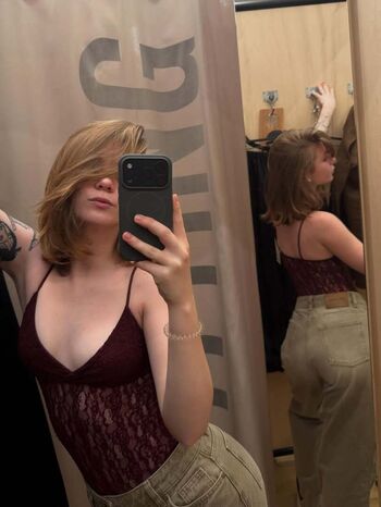 Full leaked Tvoya van private onlyfans photo