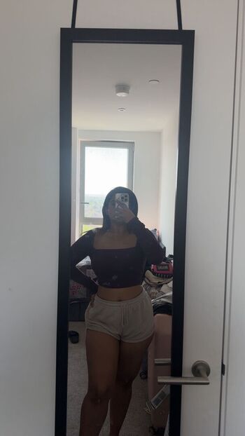 Full leaked Twinkle sharma private onlyfans photo