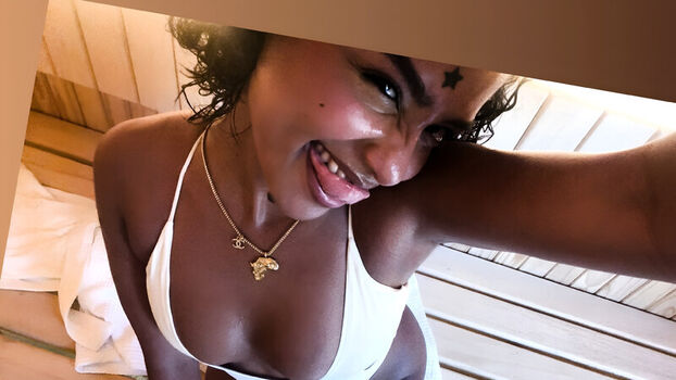Full leaked Tyla page private onlyfans photo