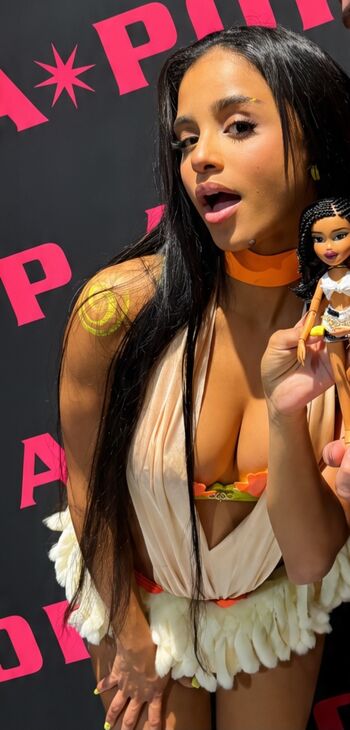 Full leaked Riribebe/ private onlyfans photo