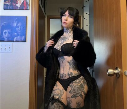 Full leaked Tyniquewebster private onlyfans photo
