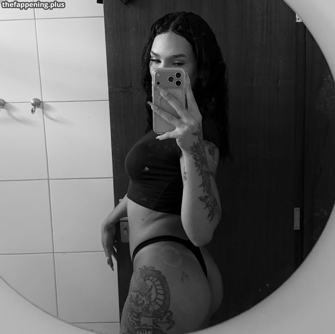 u Foto OnlyFans Desnuda #3