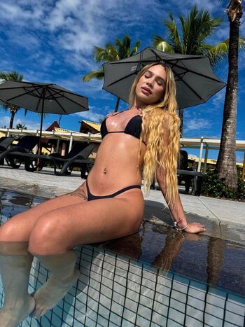 Full leaked U private onlyfans photo