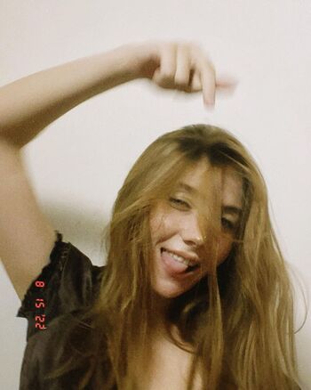 Full leaked Ukrainian girls private onlyfans photo