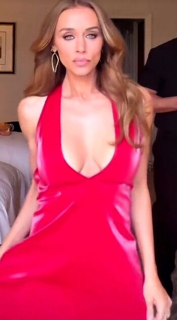 Full leaked Una healy page private onlyfans photo