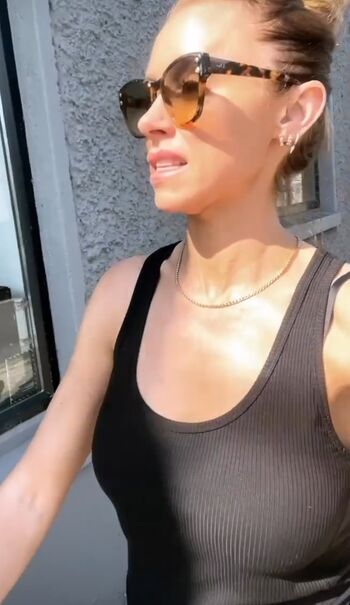 Full leaked Una healy private onlyfans photo
