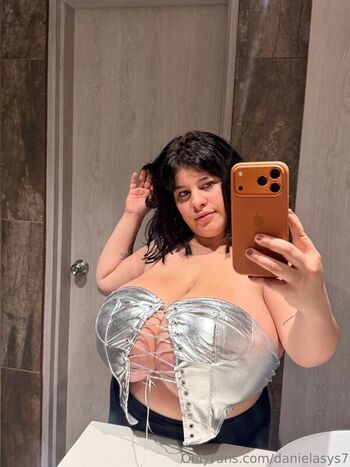Full leaked Unoresidentk page private onlyfans photo