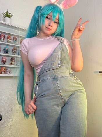 Full leaked Upminaa  page private onlyfans photo