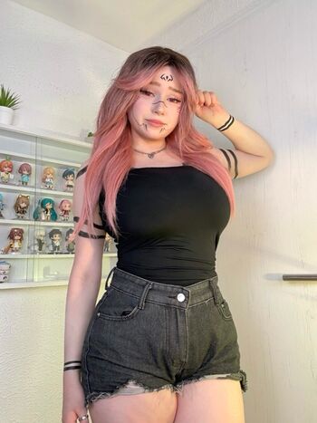Full leaked Upminaa  page private onlyfans photo