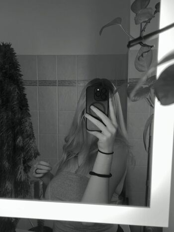 Uptempo lea leaked photo video viral