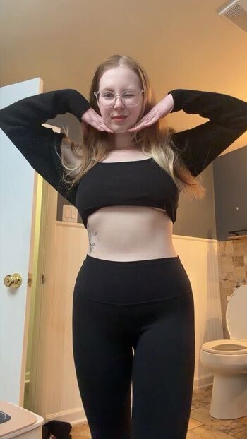 Full leaked Ur future gf private onlyfans photo