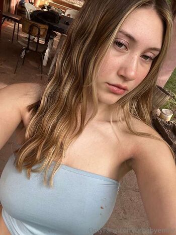 Full leaked Urbabyemily private onlyfans photo