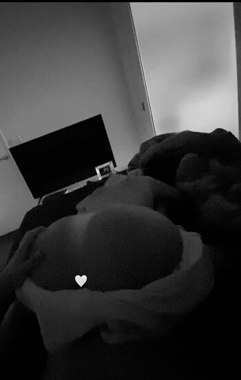 Full leaked Urbabyemxo private onlyfans photo