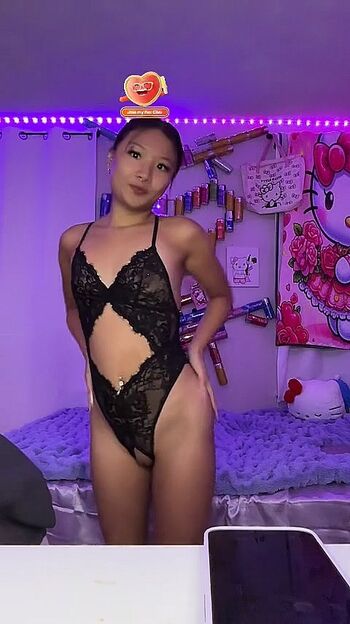 Full leaked Urfavvhoang private onlyfans photo